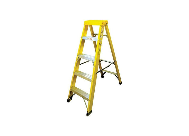 Zarges Fibreglass Swingback Steps Open, 1.33m Closed 1.47m 5 Rungs Zarges - RockBottom Northampton