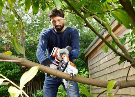 Black + Decker GKC1000L Alligator® Lopper 18V 1 x 2.0Ah Li-ion BLACK + DECKER - RockBottom Northampton