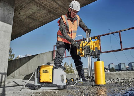 Dewalt Power Tools DCE6820N XR Water Tank 18V Bare Unit DeWALT Power Tools - RockBottom Northampton