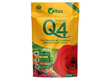Vitax Q4 Pelleted Fertilizer 0.9kg Pouch Vitax - RockBottom Northampton