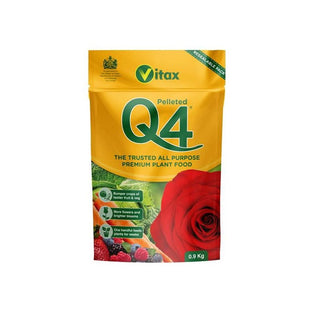 Vitax Q4 Pelleted Fertilizer 0.9kg Pouch Vitax - RockBottom Northampton