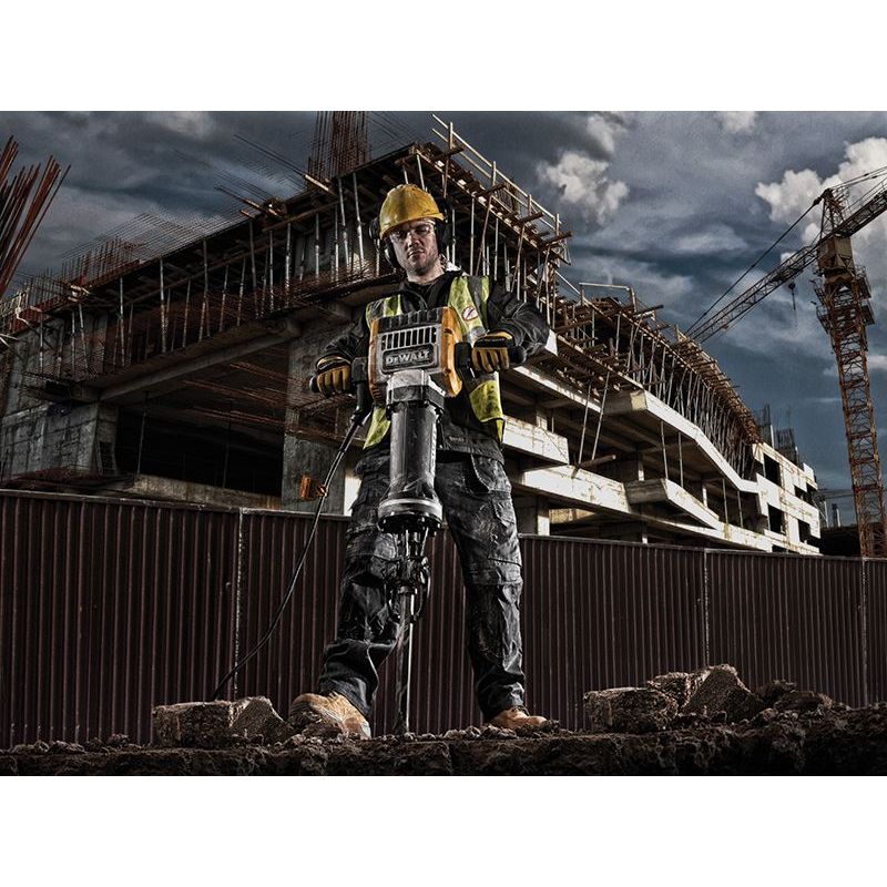 Dewalt Power Tools D25981 28mm HEX Pavement Breaker 30kg 1800W 110V DeWALT Power Tools - RockBottom Northampton