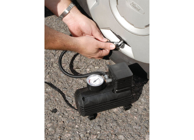 Draper Storm Force 12V Mini Analogue Air Compressor, 250psi Max. 81023 Draper - Town Tools 