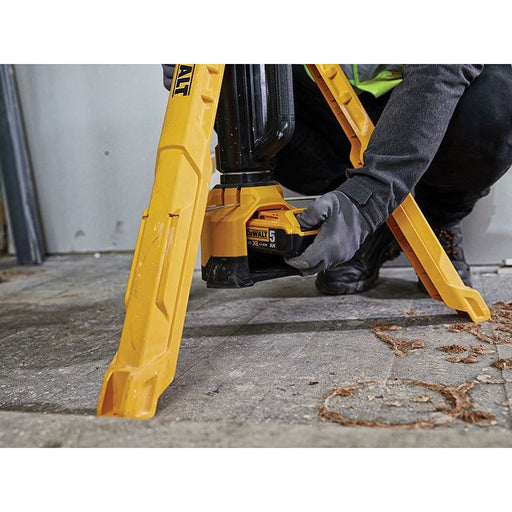 Dewalt Power Tools DCL079 XR LED Tripod Light 18V Bare Unit DeWALT Power Tools - RockBottom Northampton