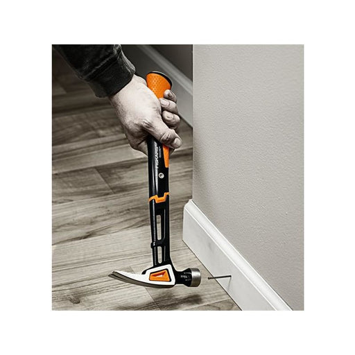 Fiskars IsoCore Finishing Hammer 450g (16oz) Fiskars - RockBottom Northampton
