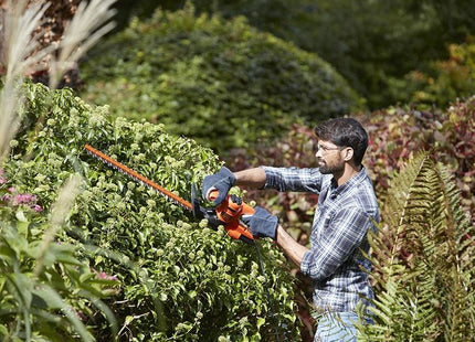 Black + Decker BEHT201 Hedge Trimmer 45cm 420W 240V BLACK + DECKER - RockBottom Northampton