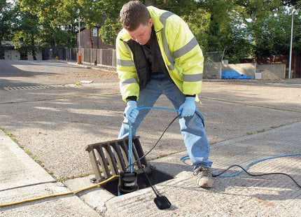 Draper Submersible Dirty Water Pump with Float Switch, 166L/min, 550W 61621 Draper - Town Tools 