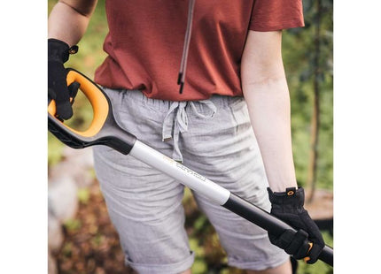 Fiskars Solid™ Metal Rounded Spade Fiskars - RockBottom Northampton