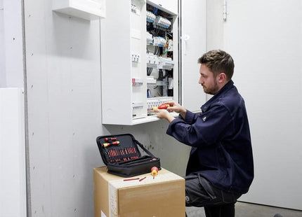 Wiha slimVario® electric Tool Set, 32 Piece (inc. Case) Wiha - RockBottom Northampton