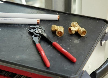 Wiha Classic Waterpump Pliers 250mm (10in) Wiha - RockBottom Northampton