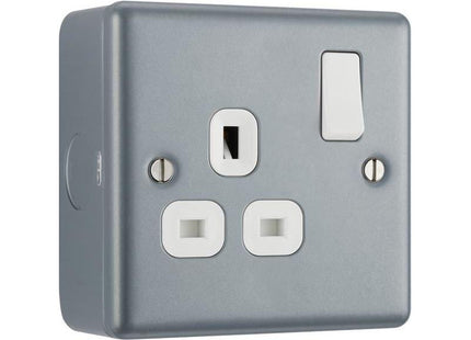 Masterplug Metal Clad Switched Socket 1-Gang 13A Masterplug - RockBottom Northampton