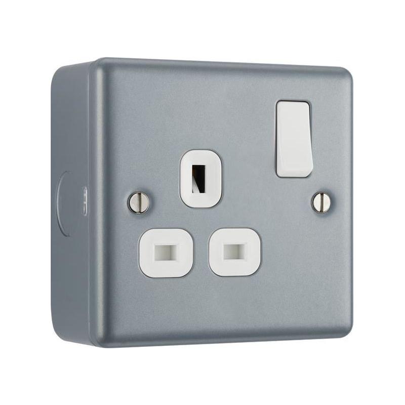 Masterplug Metal Clad Switched Socket 1-Gang 13A Masterplug - RockBottom Northampton