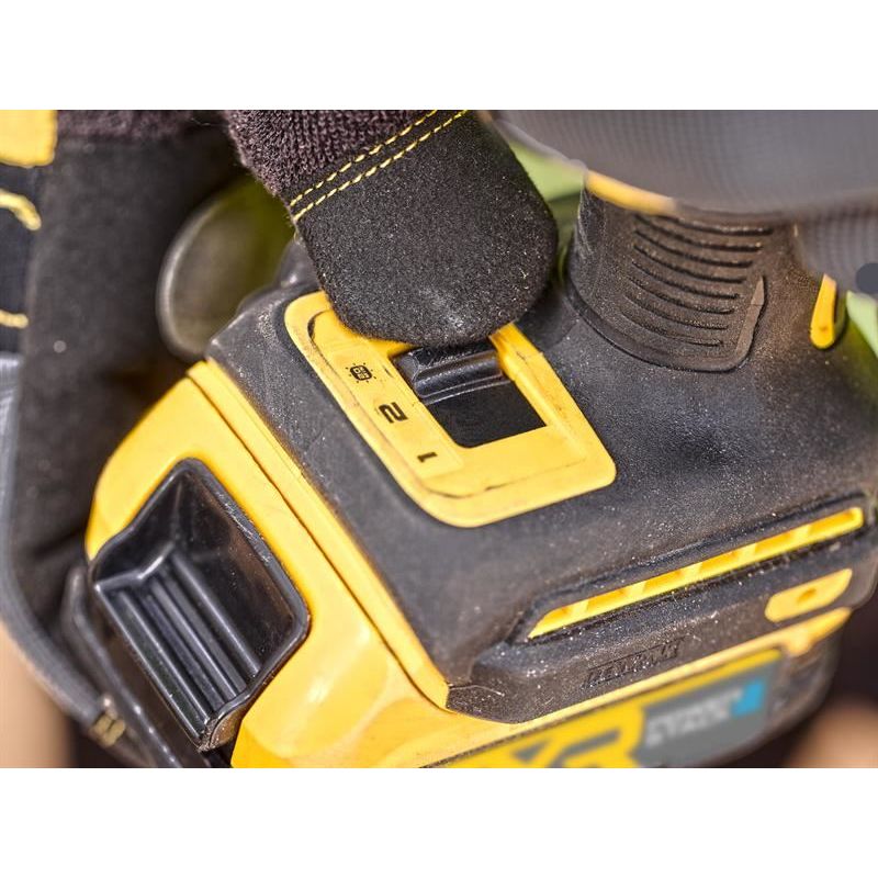 Dewalt Power Tools DCF870E2T Hyrdralic Impact Driver 18V 2 x 1.7Ah POWERSTACK™ Li-ion DeWALT Power Tools - RockBottom Northampton