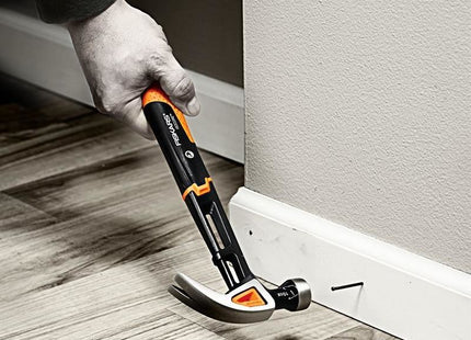Fiskars IsoCore Curved Finishing Hammer 450g (16oz) Fiskars - RockBottom Northampton